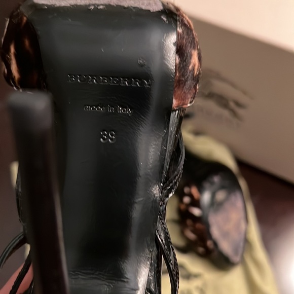 Multicolor suede Burberry high heel sandals size 39 in a very good condition - Picture 7 of 7